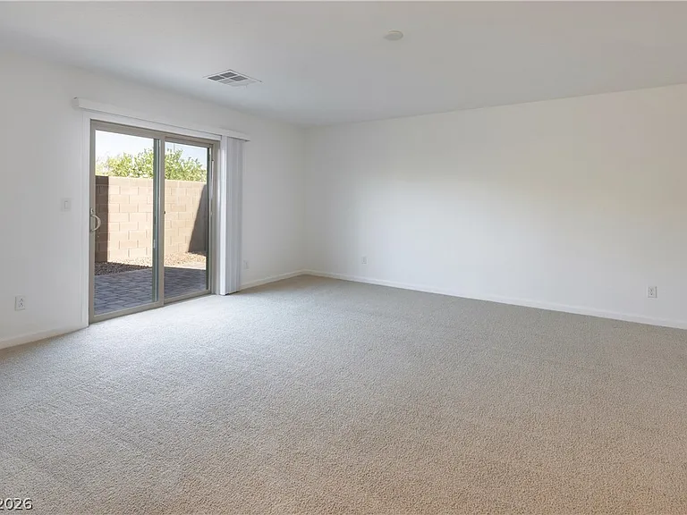 8040 Carpenter Creek Ave — Photo 10