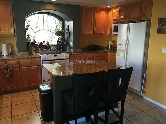 3rd image of 6582 Musette Ave