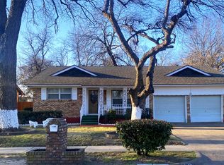 1136 E Five Mile Pkwy, Dallas, TX 75216