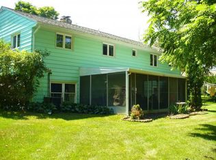 917 Imperial Woods Dr, Vestal, NY 13850