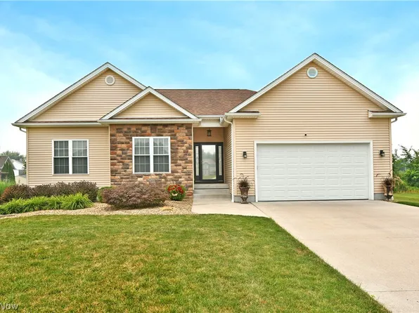 6460 Bay Meadow Ct, Youngstown, OH 44515