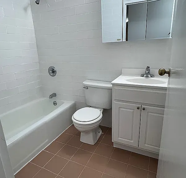 121 E 12th St #5I — Photo 14