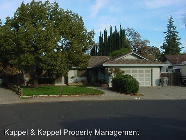 1st image of 137 Chinook Ct