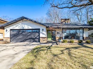 111 W Merle Ln, Peoria, IL 61604