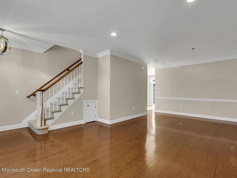 143 Shinnecock Dr — Photo 7
