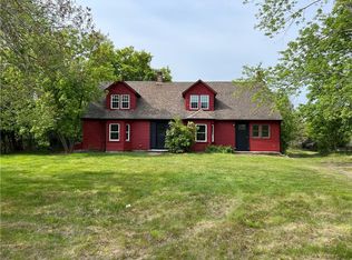 54 Moosup Valley Rd, Foster, RI 02825