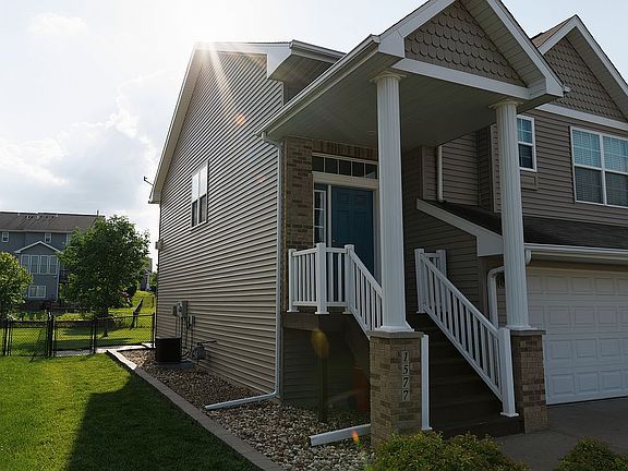 3rd image of 1577 Sadler Dr