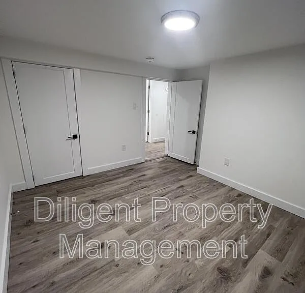 438 Bellevue St #LOWER — Photo 18