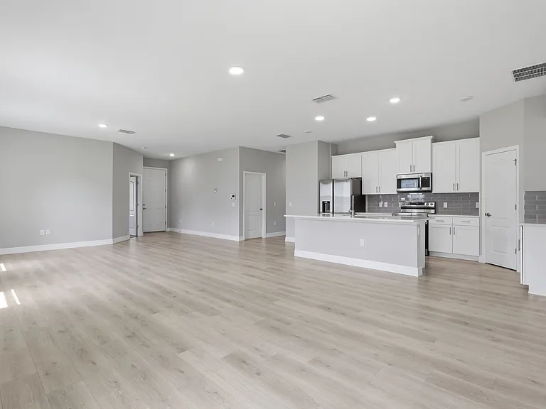 5574 SW 128th Pl — Photo 35