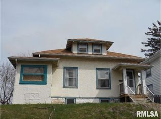 302 E Garfield St, Davenport, IA 52803