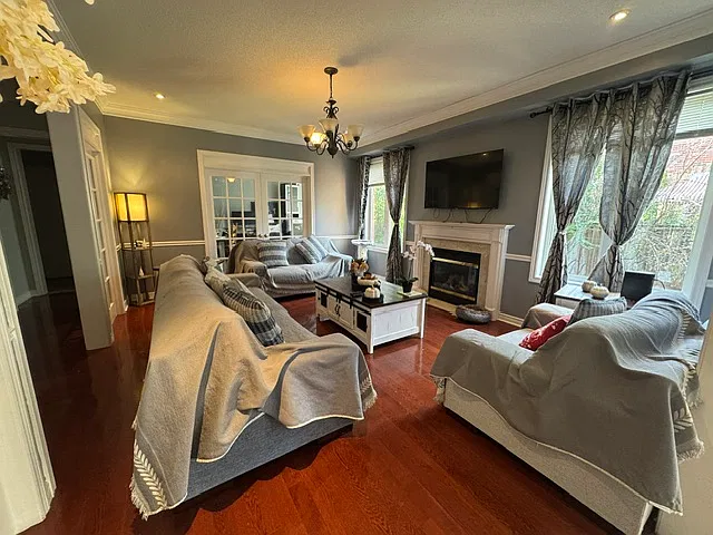 2165 Highcliffe Way Oakville — Photo 2