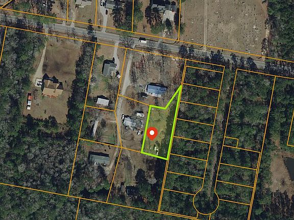 2nd image of 3238 Daisey Rd.