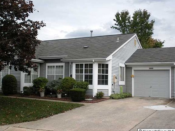 2nd image of 1130 Thornbury Lane #A