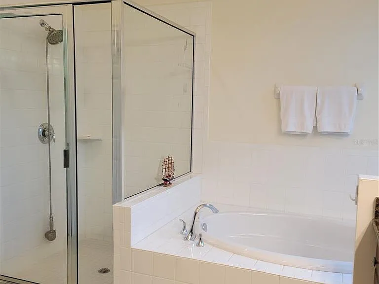 106 Lerida Ct — Photo 14