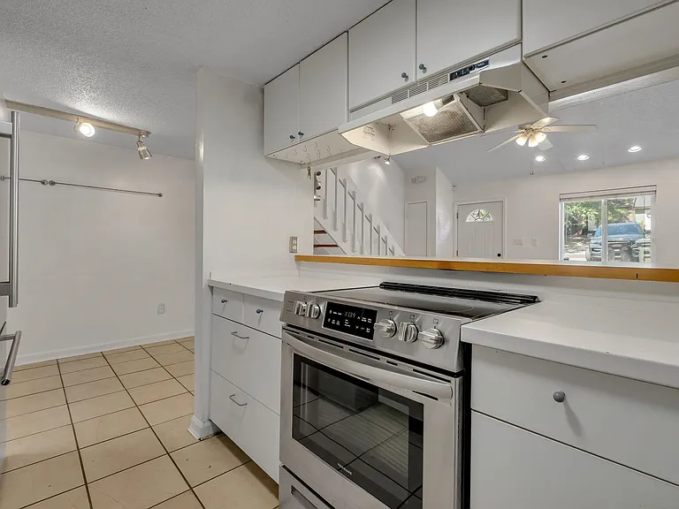 2471 Talco Hills Dr #C — Photo 7
