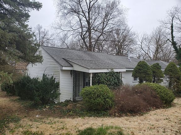 3rd image of 260 Elbring Dr