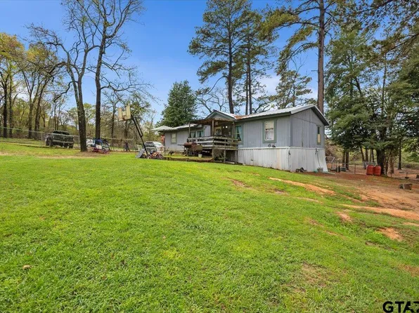 21133 Oak Dr, Larue, TX 75770