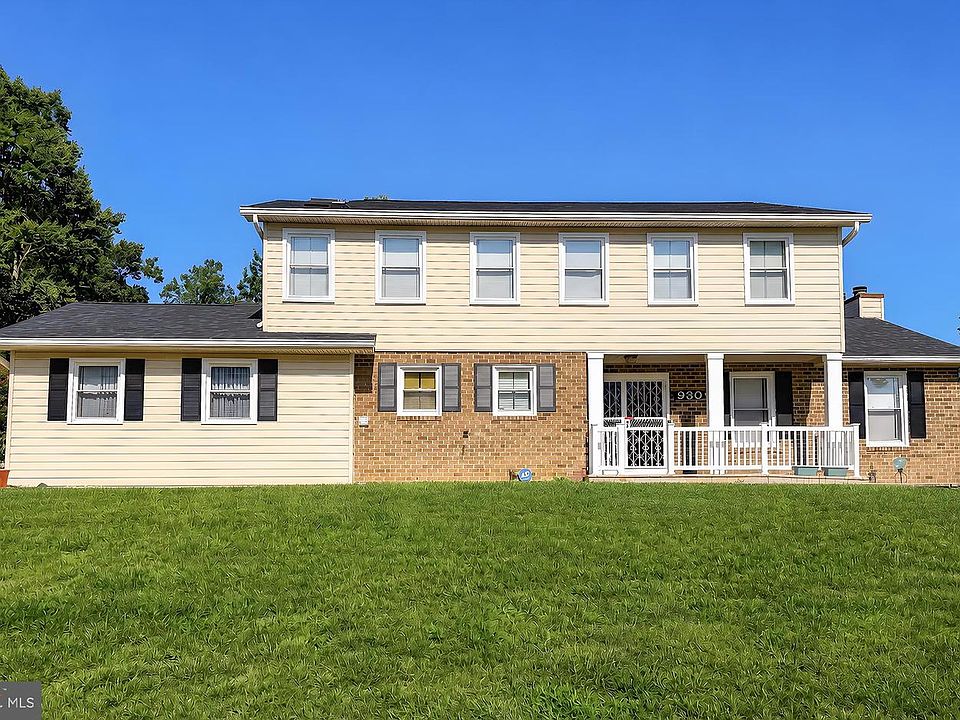 1st image of 9301 Linhurst Dr
