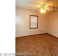 5th image of 35 Keewaydin Dr