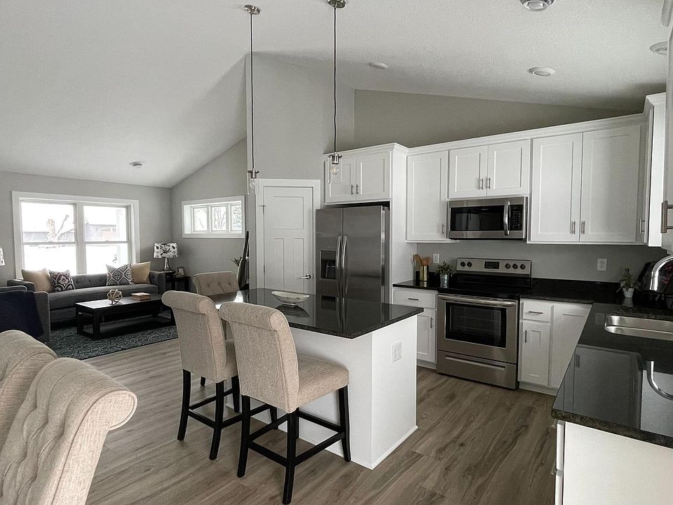 11868 302nd St, Chisago City, MN 55013 MLS 6304378 Zillow