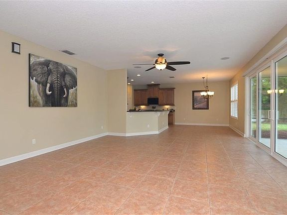 5th image of 4820 Legacy Oaks Dr