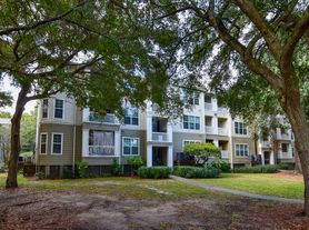 700 Daniel Ellis Dr