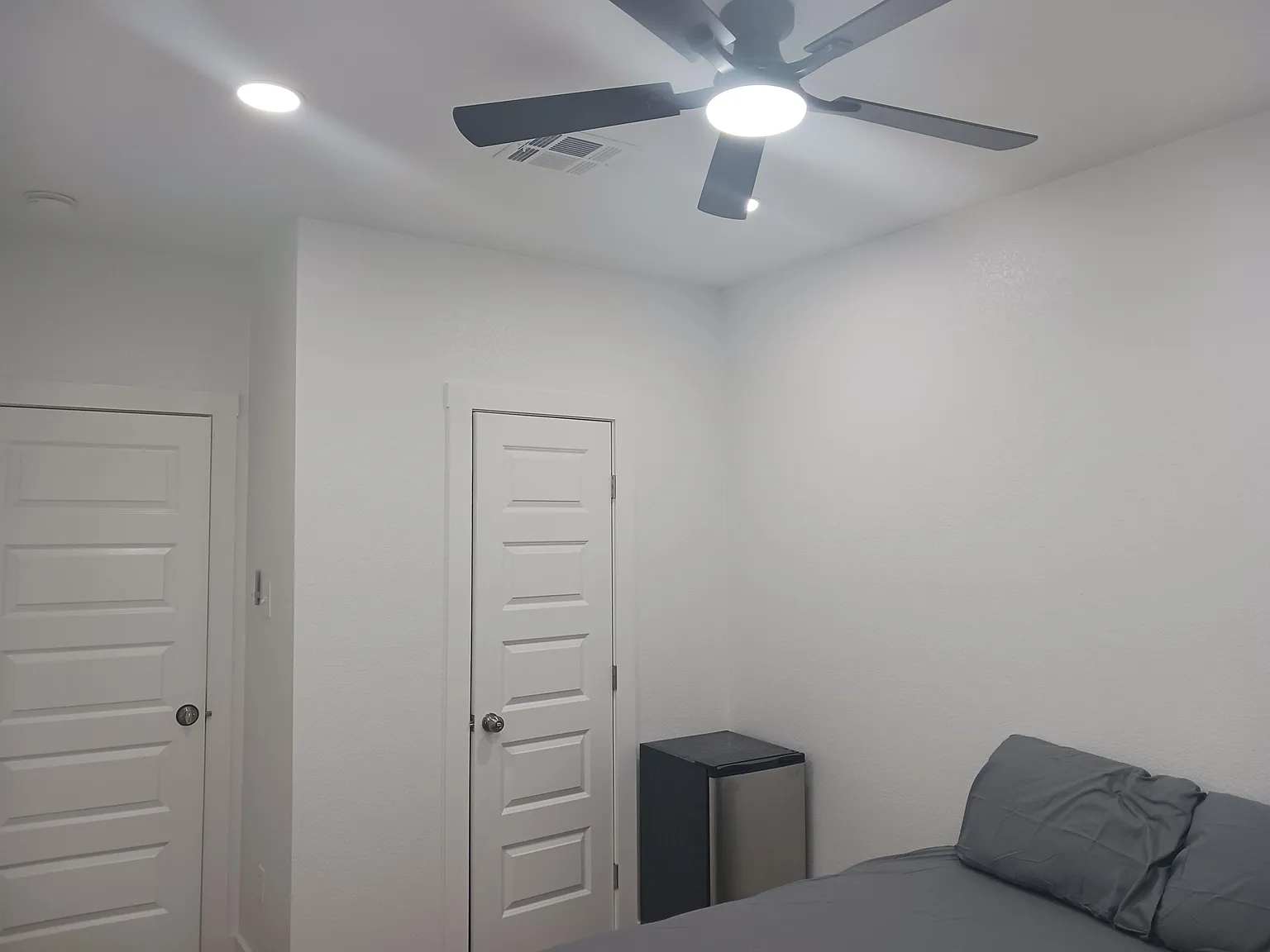 4 bed, 4.0 bath, 1697 sqft, $745 — Photo 3