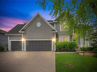 11020 S Barth Rd, Olathe, KS 66061