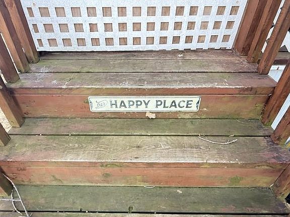 2nd image of 92 Rohr St #17