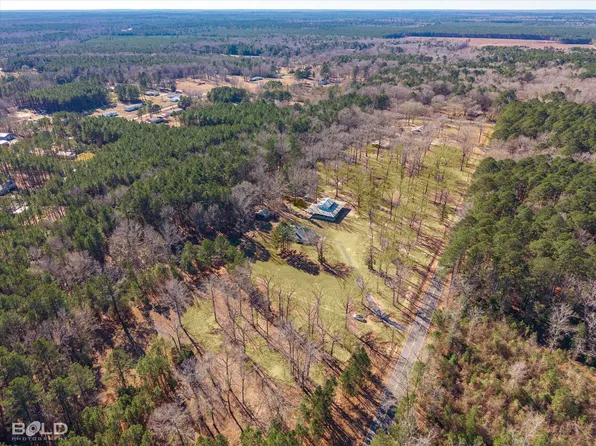 136 Scarborough Rd, Benton, LA 71006