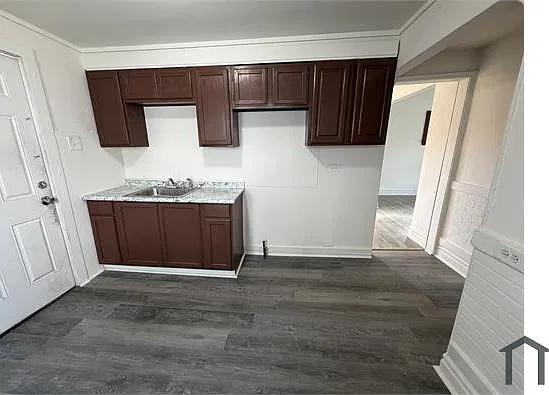 3 bed, $1,300 — Photo 3