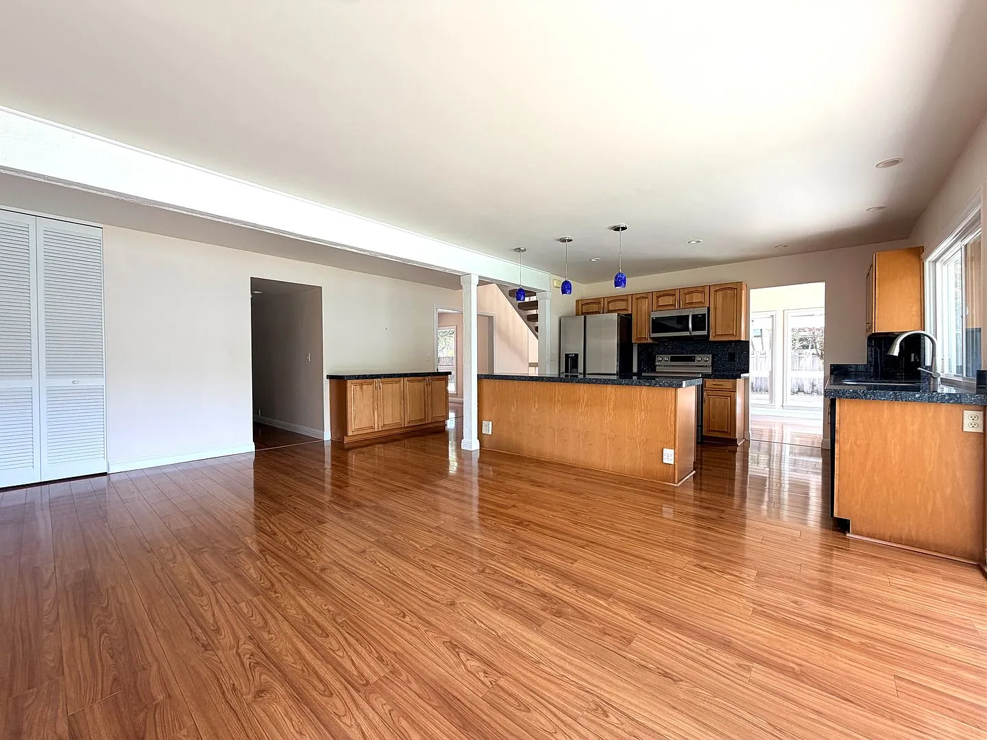 4 Bedroom, 3 Bathroom with Boat Dock (Mariners Cove Hawaii Kai) — Photo 3