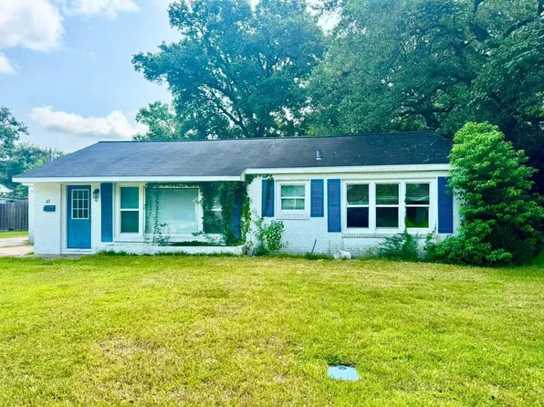 112 Creel Ln, Silsbee, TX 77656