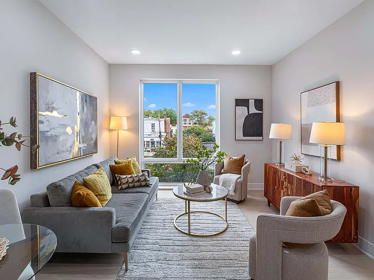 Paxton Park Apartments — Photo 4