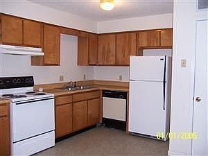 2nd image of 2027 Dr Mlk Jr Ave APT B4