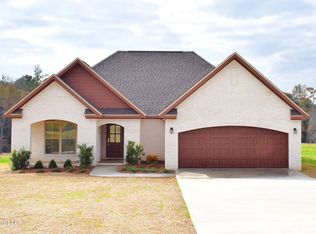 110 Tacoma Dr, Lucedale, MS 39452