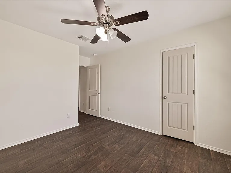 1706 Cooper Bluff Ct — Photo 23