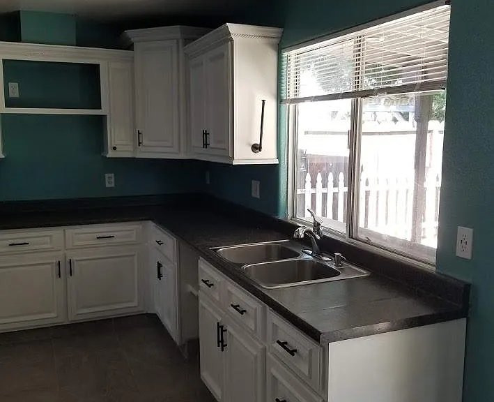 1568 Bullard Ave — Photo 6