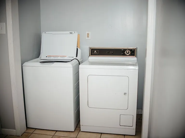 1080 Kelly Dr — Photo 19