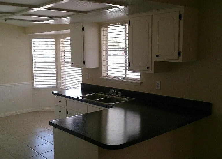 10429 Tomwood Ave — Photo 1