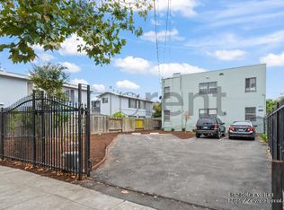 2238 7th St APT B, Berkeley, CA 94710
