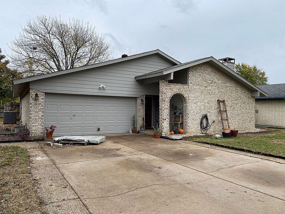 1st image of 1102 Roaring Springs Dr