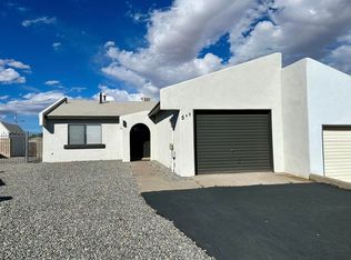 548 Star Villa Cir SE, Rio Rancho, NM 87124