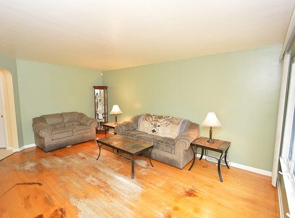 3rd image of 5033 N Knight Ave