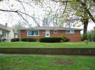 855 S 4th Ave, Kankakee, IL 60901