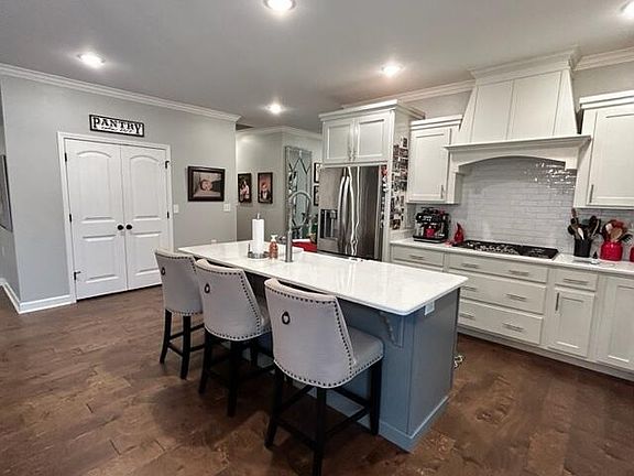 4th image of 40 Lake Oak Dr