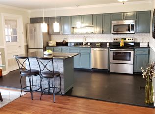 6600 Wallace Ln, Louisville, KY 40258