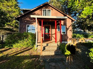 37435 3rd St, Manzanita, OR 97130