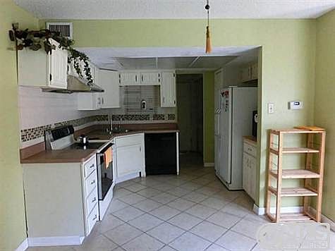 4th image of 2918 Antares Cir