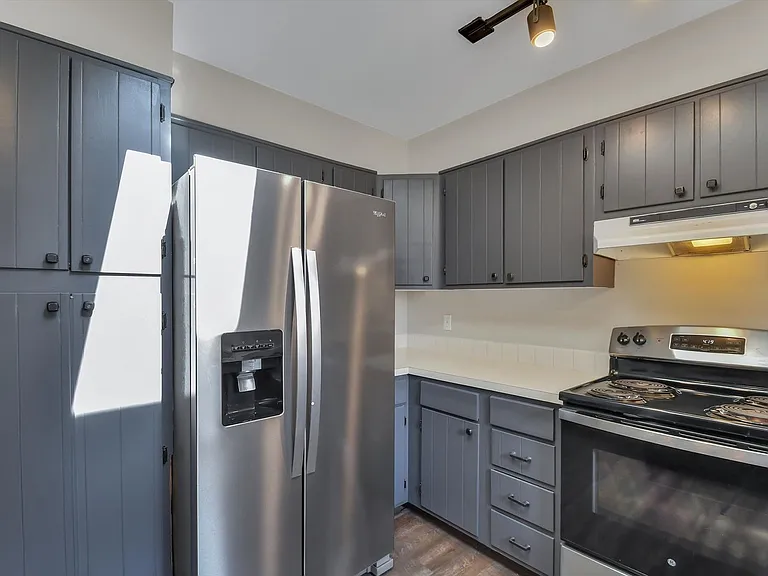7687 Newman St — Photo 9